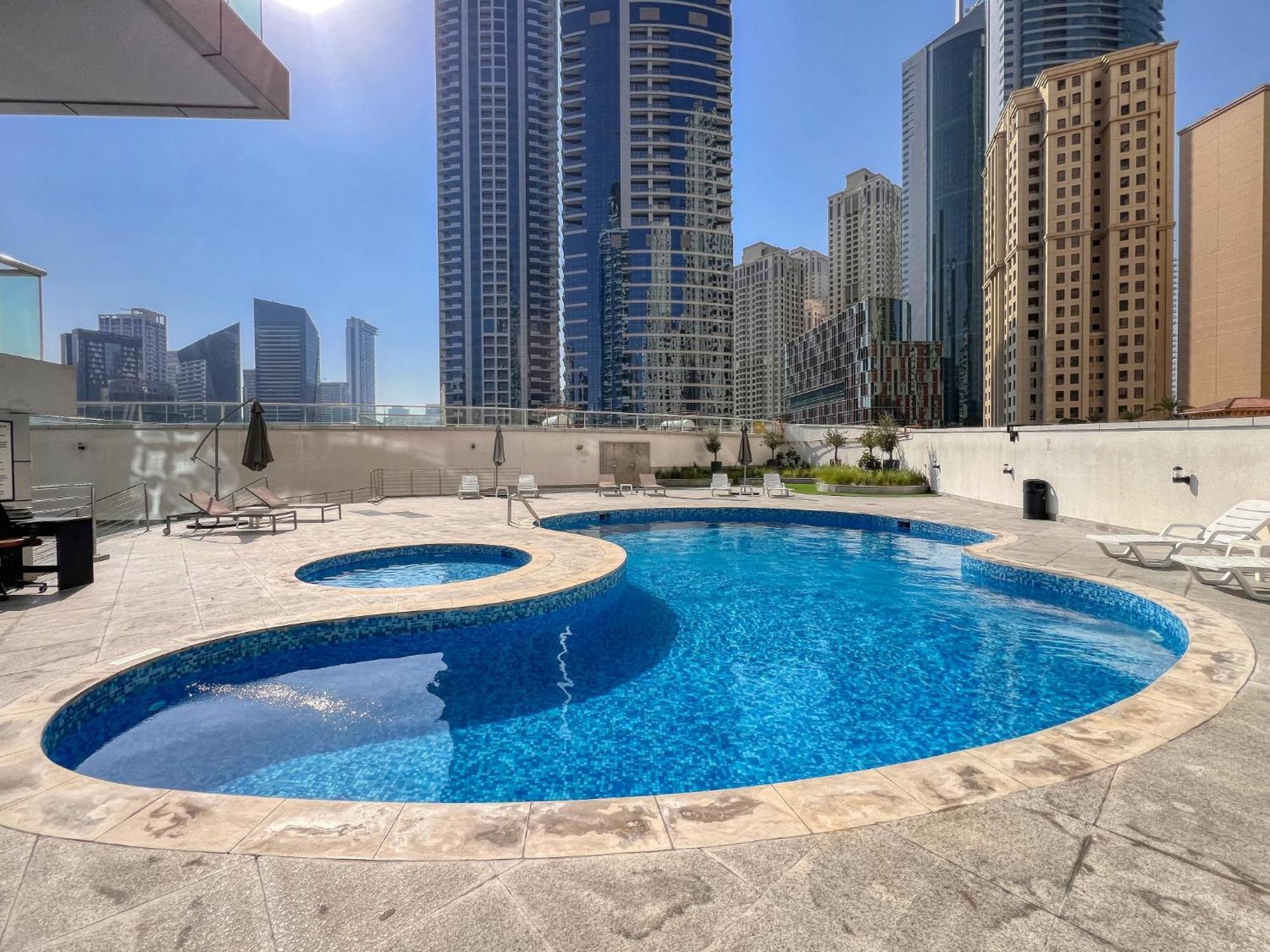 Iconic 2br With Marina Views Apartment Dubai